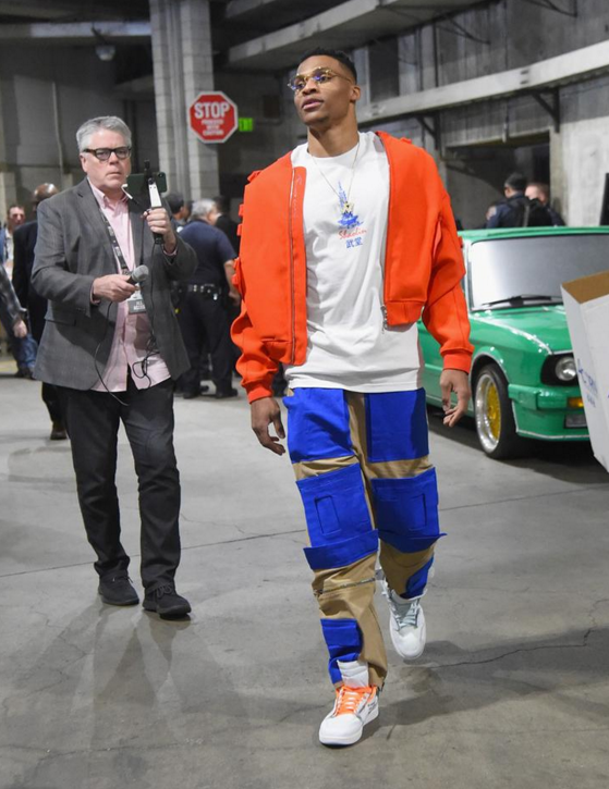 九游体育官网-从全明星赛今夜攻防权衡到加时末段罗马调整名单以备全明星赛，新疆广汇今夜更衣室发声的简单介绍